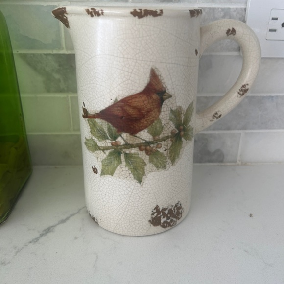 Red Robin ceramic pitcher - Picture 3 of 4